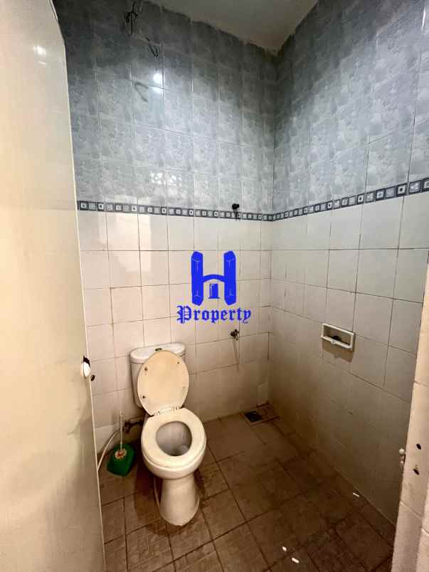 dijual villa komplek mutiara residence