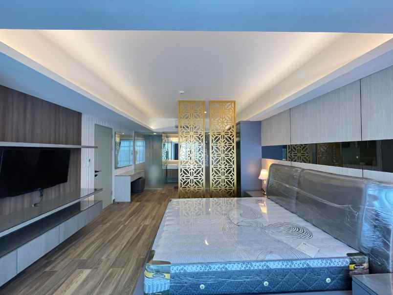 disewa manhattan condominium tower prince