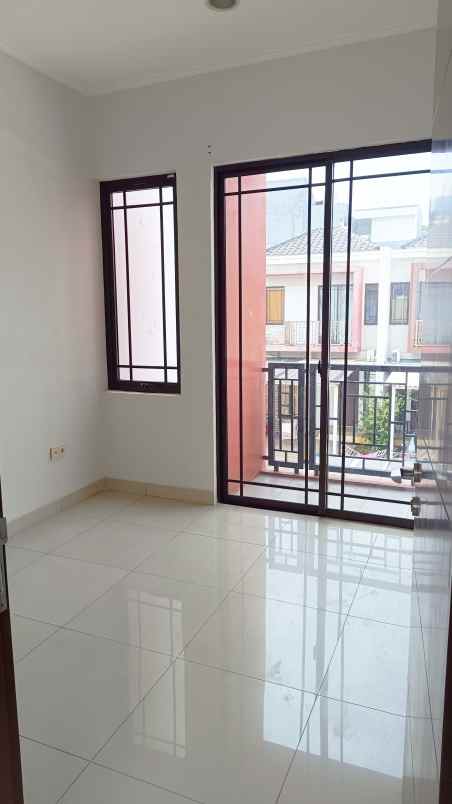 disewa rumah greenlake city asia siap huni sudah renov