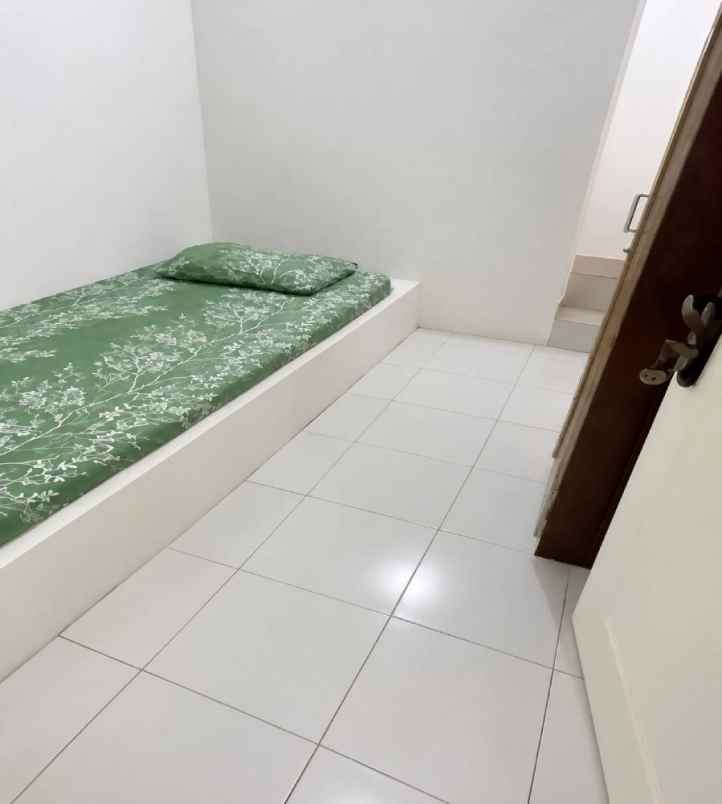 disewakan kost jl minangkabau no 2 kel