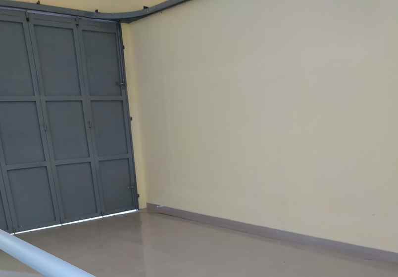 disewakan ruko 2 lantai strategis siap huni