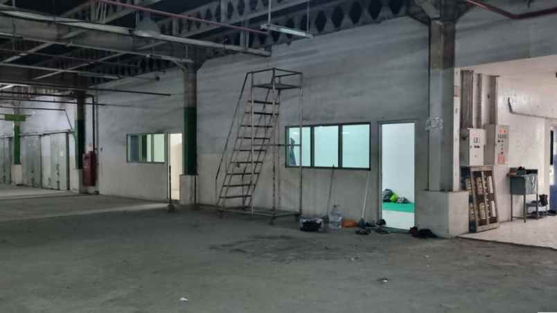 disewakan ruko gudang kantor jalan raya cikarang
