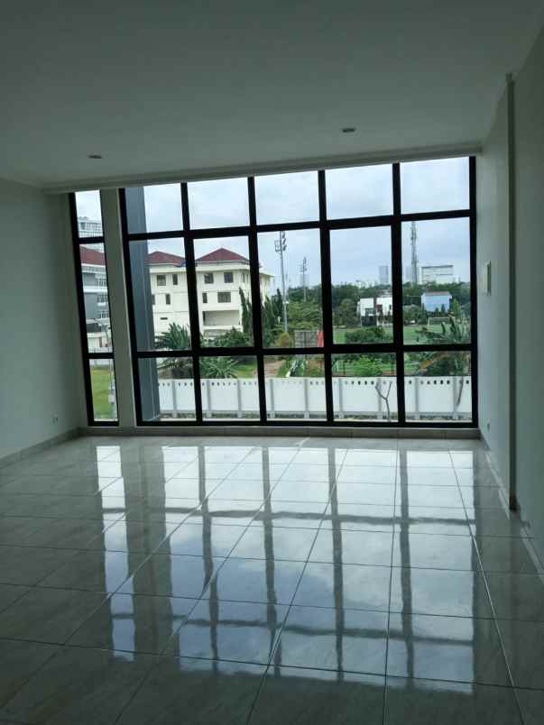 disewakan ruko gudang kantor ruko crystal commercial