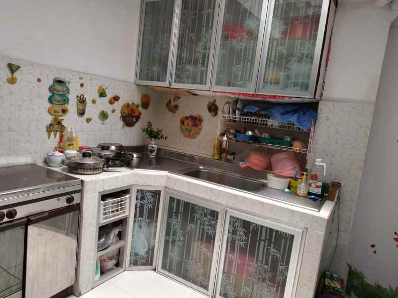 disewakan rumah bagus 2 lantai kelapa puan timur