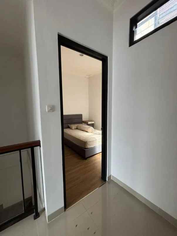 disewakan rumah cirendeu