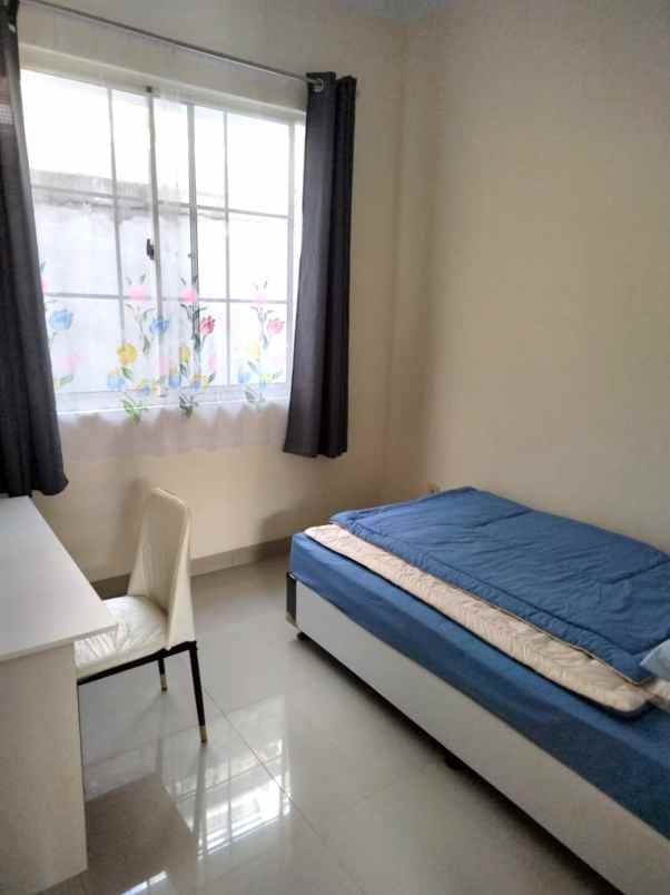 disewakan rumah cluster europe green lake city