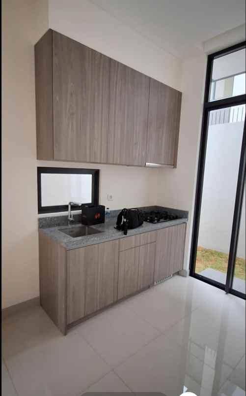 disewakan rumah cluster sentarum asya jgc