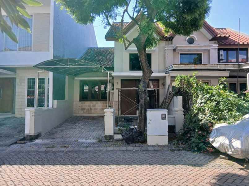 disewakan rumah di taman gapura citraland surabaya