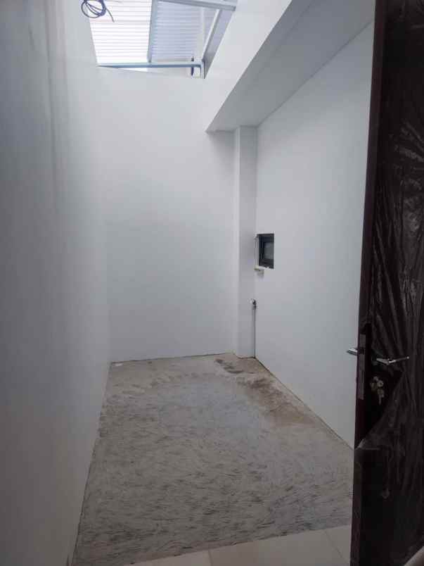 disewakan rumah grand sharon residence