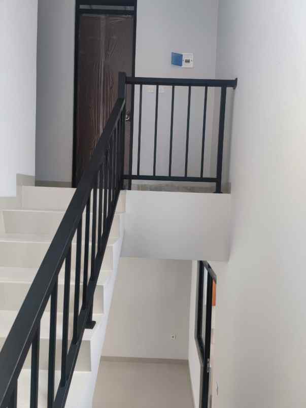 disewakan rumah grand sharon residence