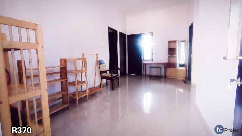 disewakan rumah jl majapahit mataram