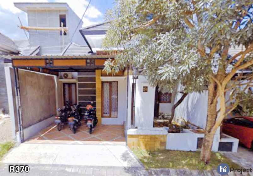 disewakan rumah jl majapahit mataram