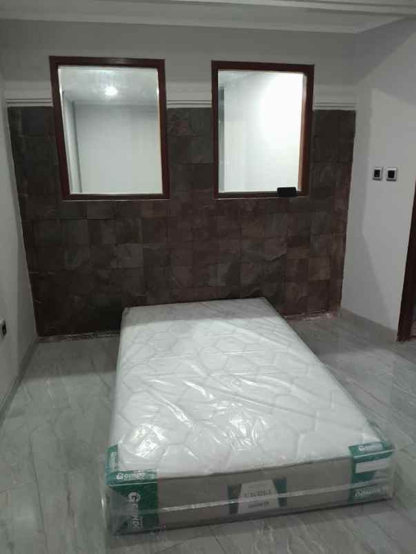 disewakan rumah jual sewa komplek griya