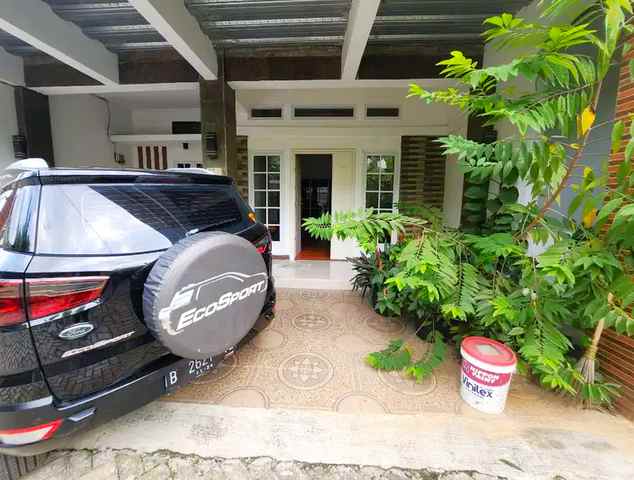 disewakan rumah kavling ui barat depok