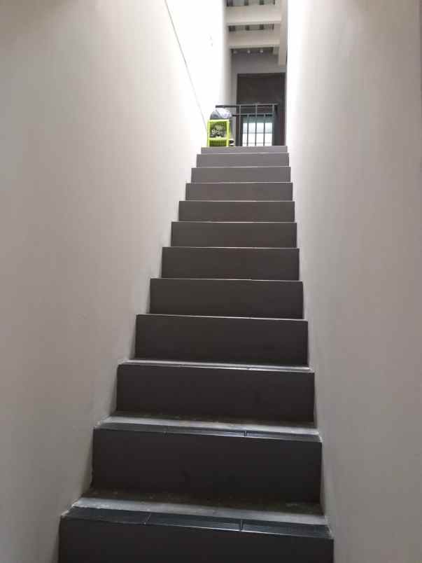 disewakan rumah kayu putih pulo gadung