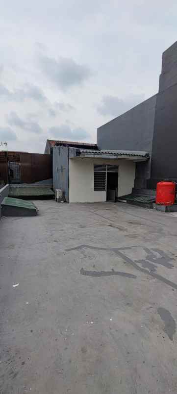 disewakan rumah kelapa lilin kelapa gading