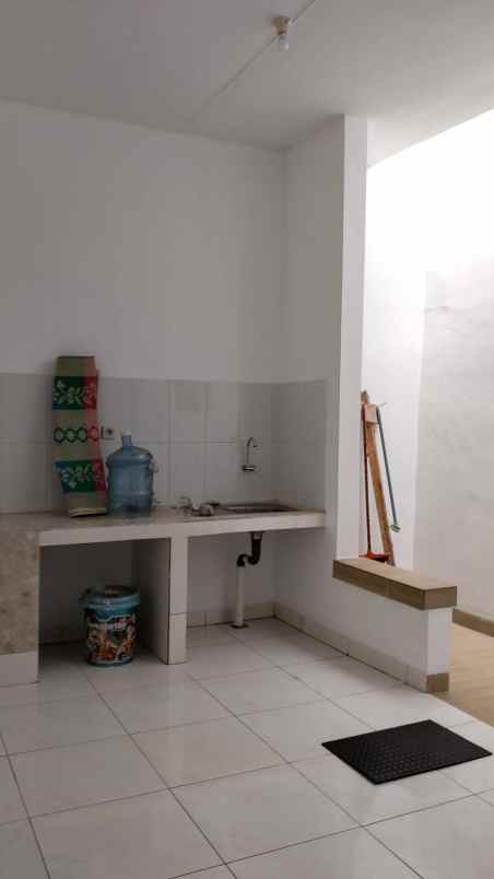 disewakan rumah minimalis di komplek margahayu bandung