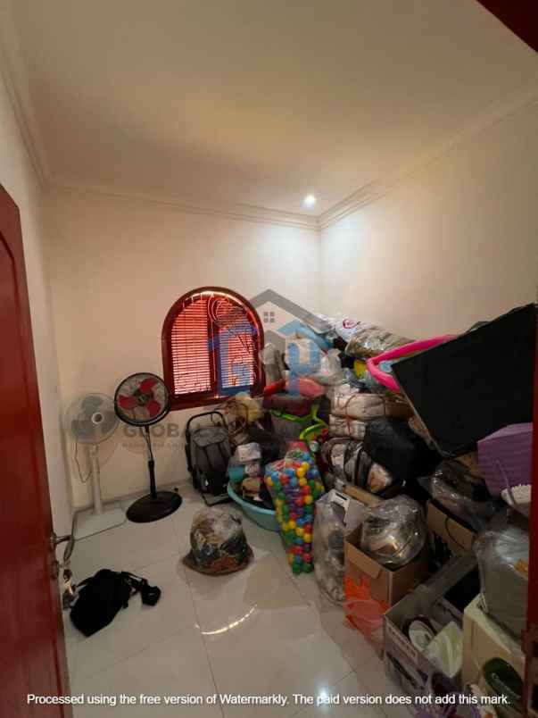 disewakan rumah modern komplek cibabat cimahi siap