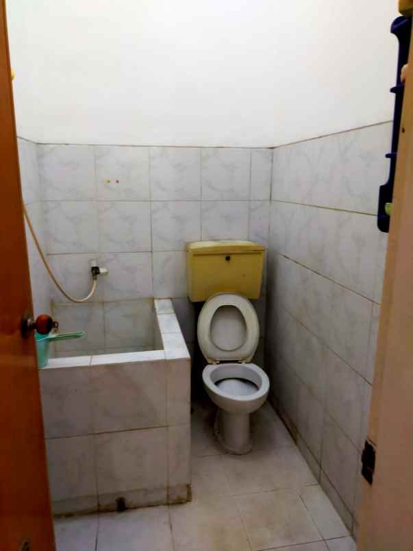 disewakan rumah nirwana eksekutif