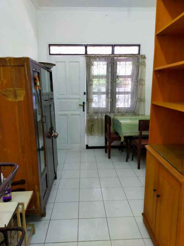 disewakan rumah nirwana eksekutif