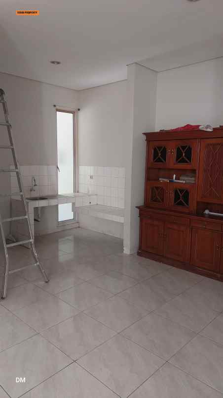 disewakan rumah perumahan citra gran cibubur