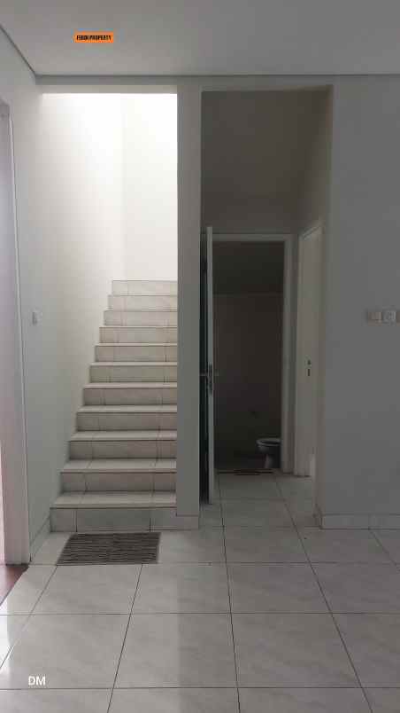 disewakan rumah perumahan citra gran cibubur