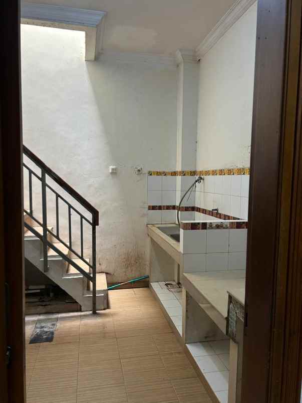 disewakan rumah perumahan jaka permai