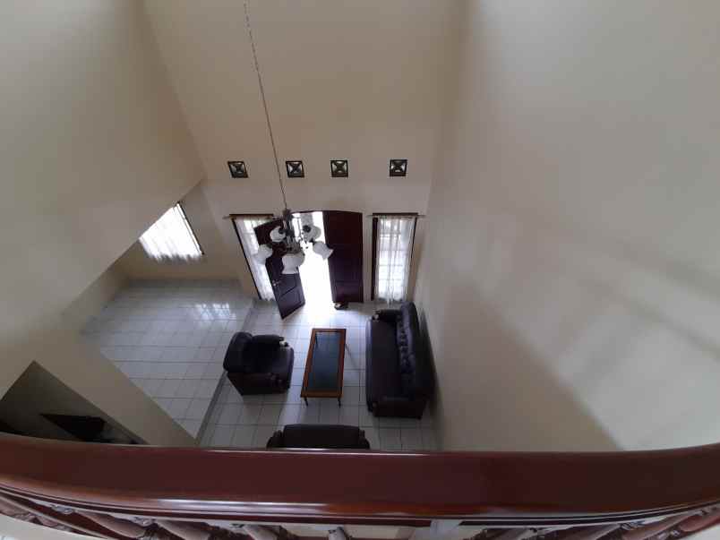 disewakan rumah perumahan merapi view