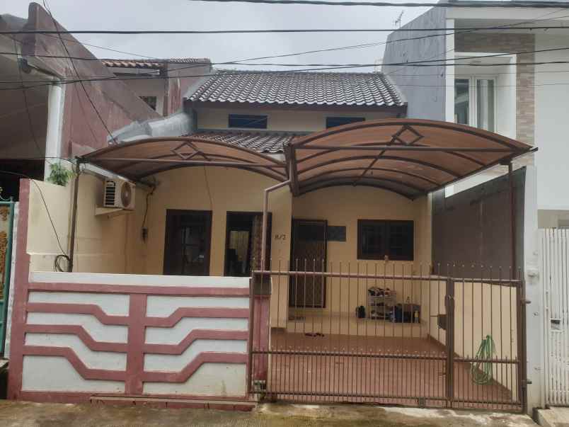 disewakan rumah pondok gading utama