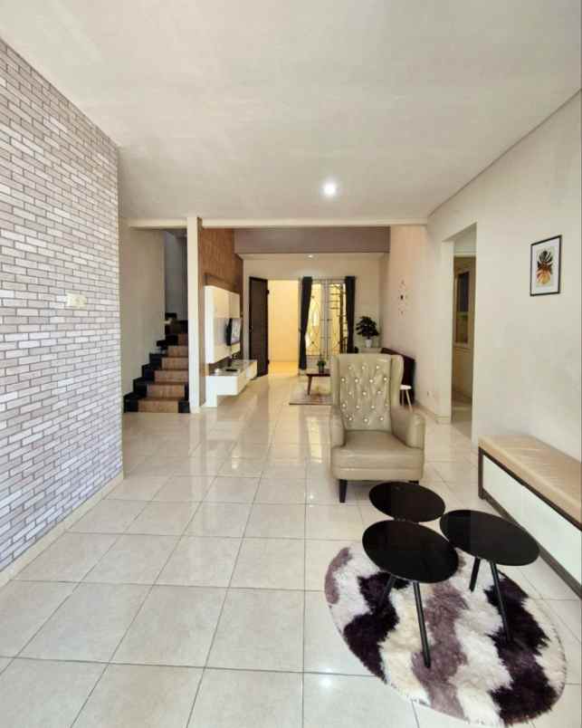 disewakan rumah rumah laguna regency