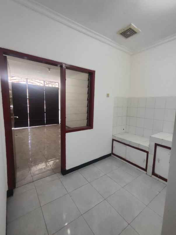 disewakan rumah wisma mukti