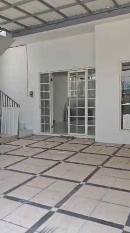 dljual rumah 2 lantai juanda regency nego sidoarjo