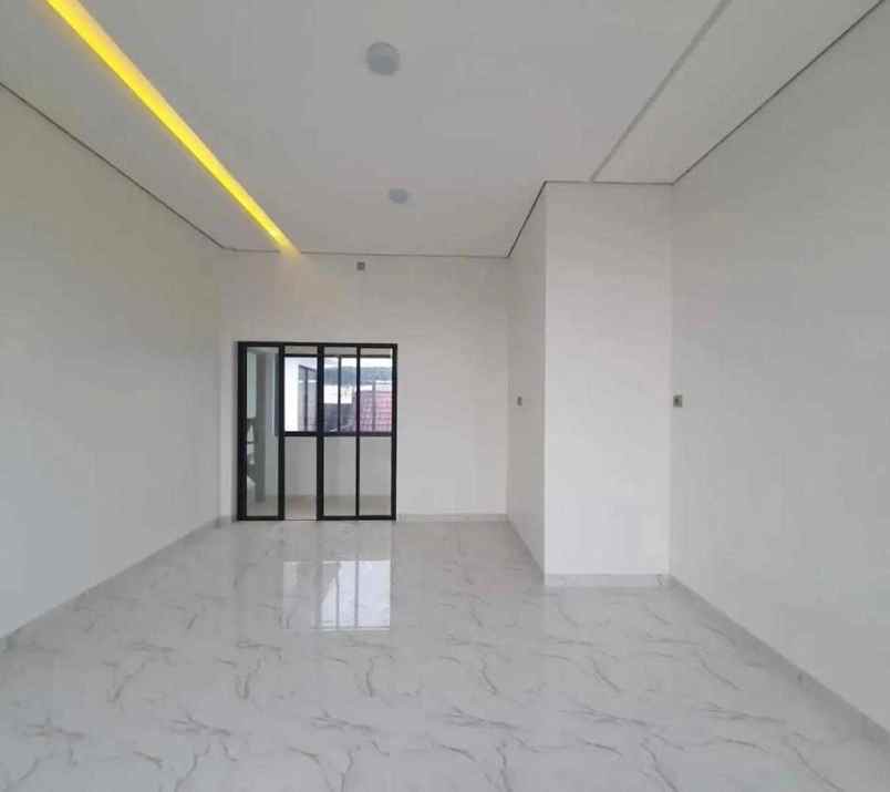 hunian 2 lantai modern di jalan arifin ahmad pekanbaru