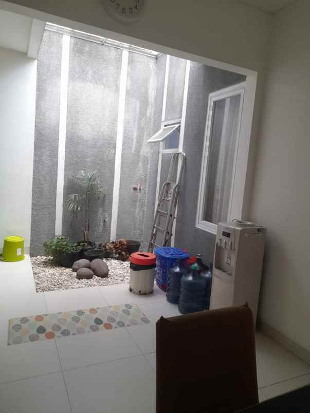 hunian nuansa tenang dan aman