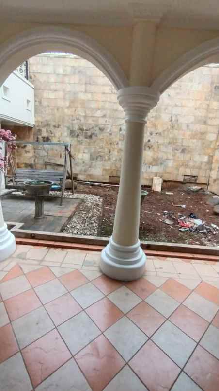 jual rumah bagus raffles hills cibubur