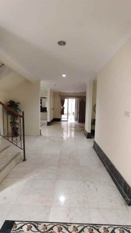 jual rumah bagus raffles hills cibubur