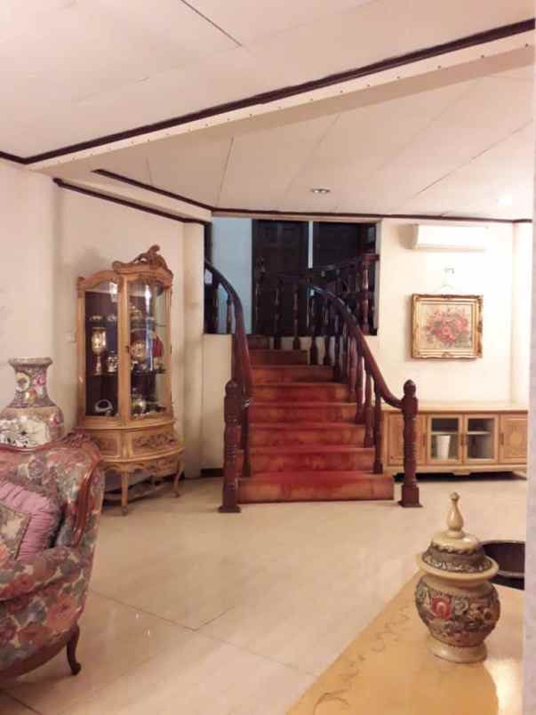 jual rumah di kencana indah iii pondok indah