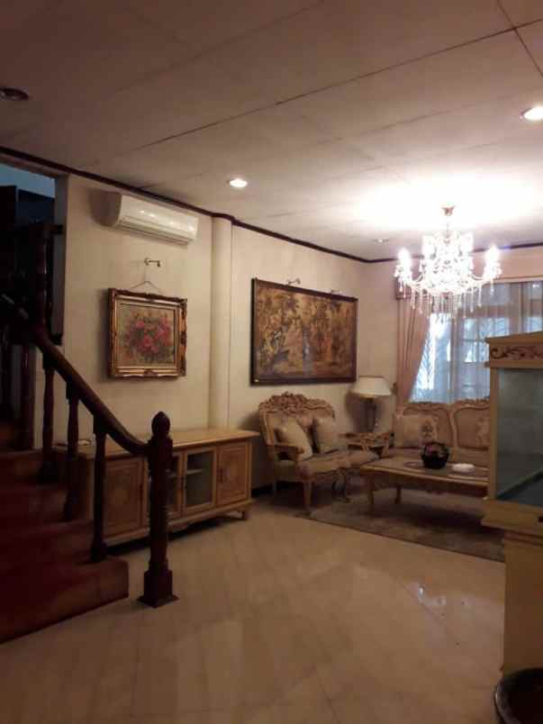 jual rumah di kencana indah iii pondok indah