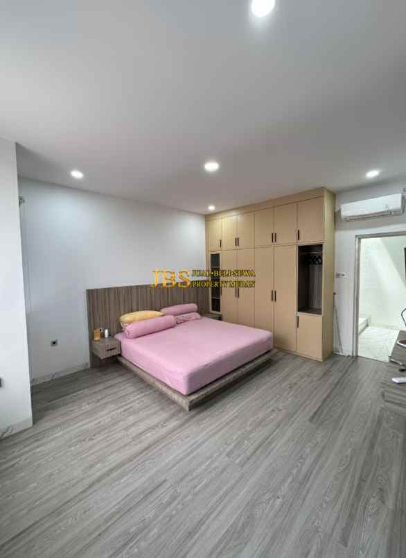 jual rumah di komplek villa rukun mas adam malik medan