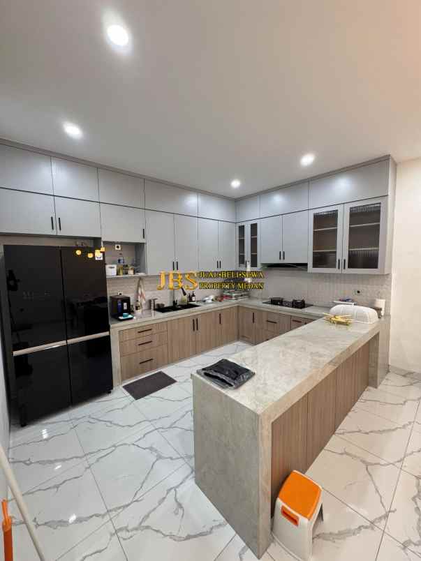 jual rumah di komplek villa rukun mas adam malik medan