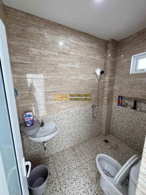 jual rumah di komplek villa rukun mas adam malik medan