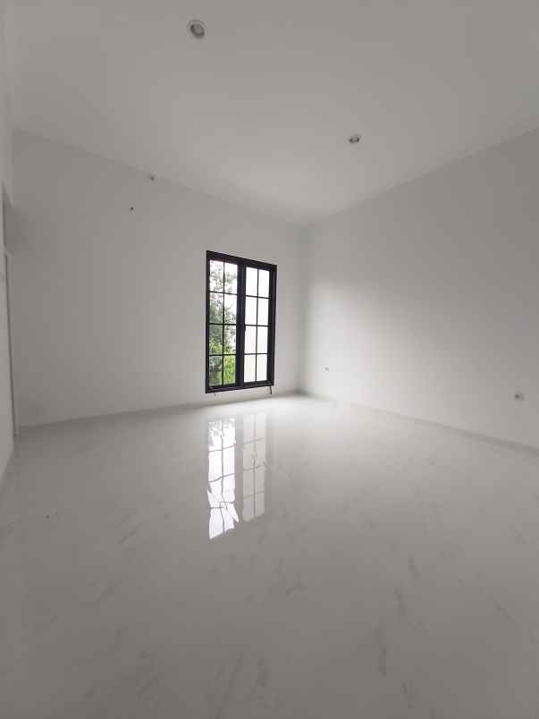 manyar indah unit a barat 2 lantai nego