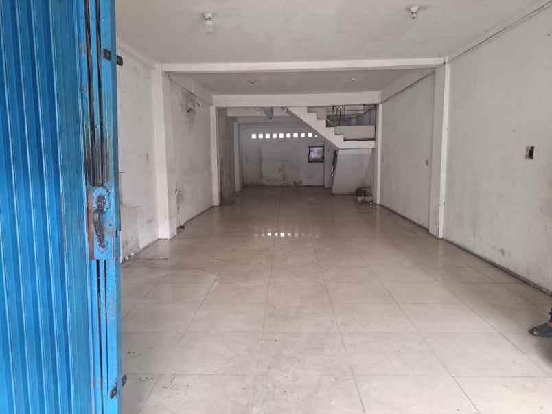 ruko 3 lantai di letjen suprapto jakarta pusat