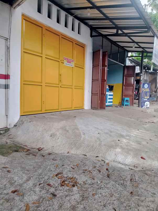 ruko siap buka usaha