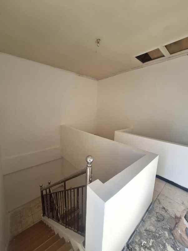 ruko strategis nol jalan ahmad jaiz surabaya kota