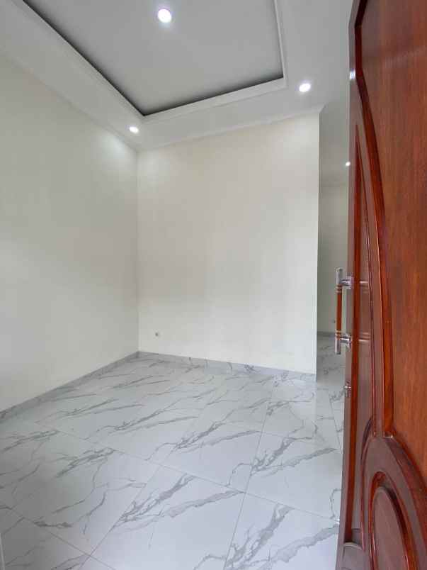 rumah 2 lantai dekat stasiun pondok rajeg cibinong