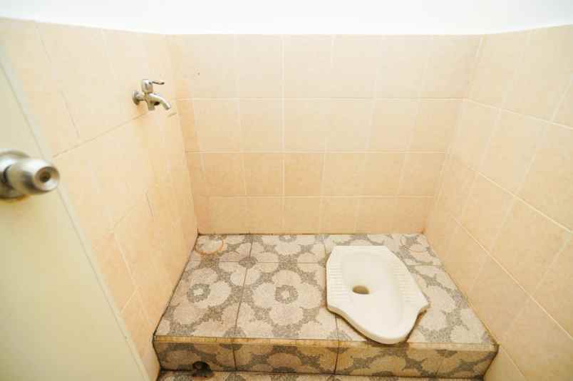 rumah 2 lantai siap huni di limo depok