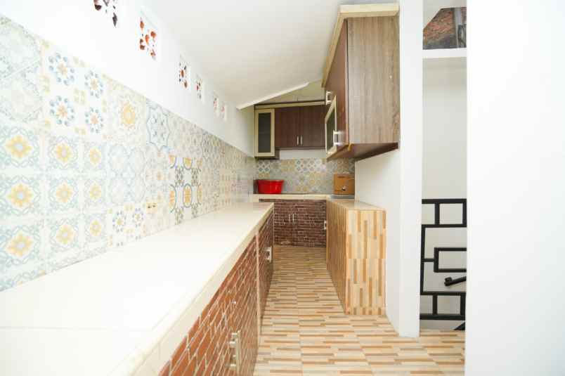 rumah 2 lantai siap huni di limo depok