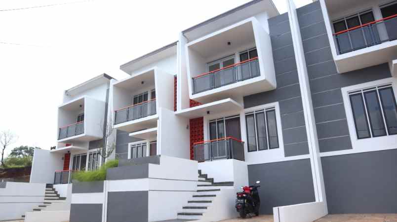 rumah 2 lantai view mewah bumi panenjoan cicalengka