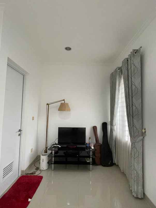 rumah bagus full furnished bekasi jawa barat